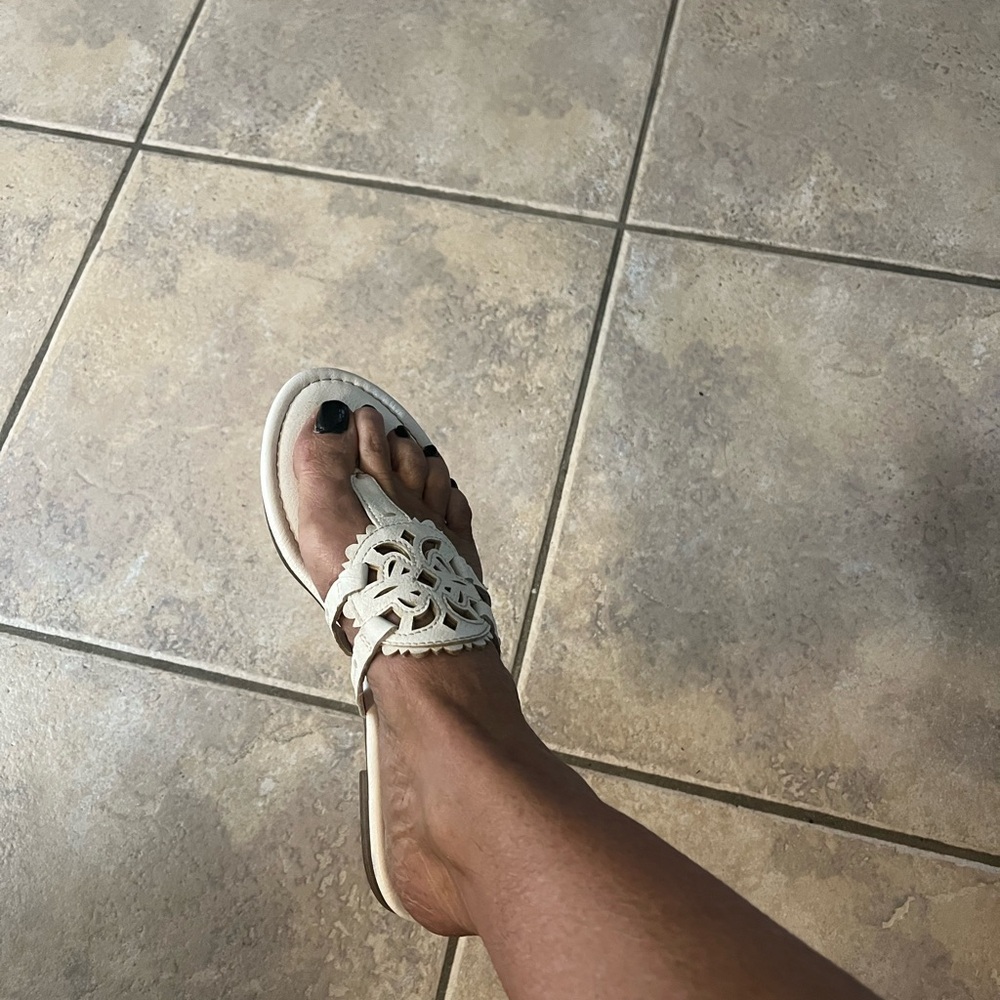 Women’s White Floral Cutout Thong Sandals